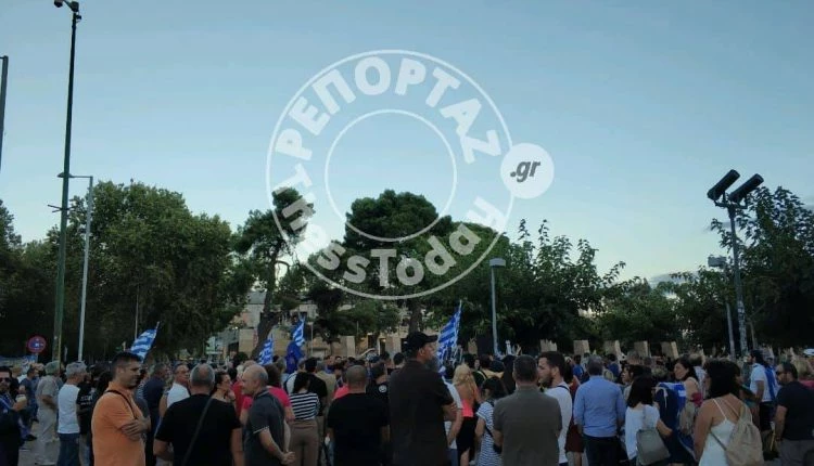 Συλλαλητήριο για τη Μακεδονία στη Θεσσαλονίκη (εικόνες)